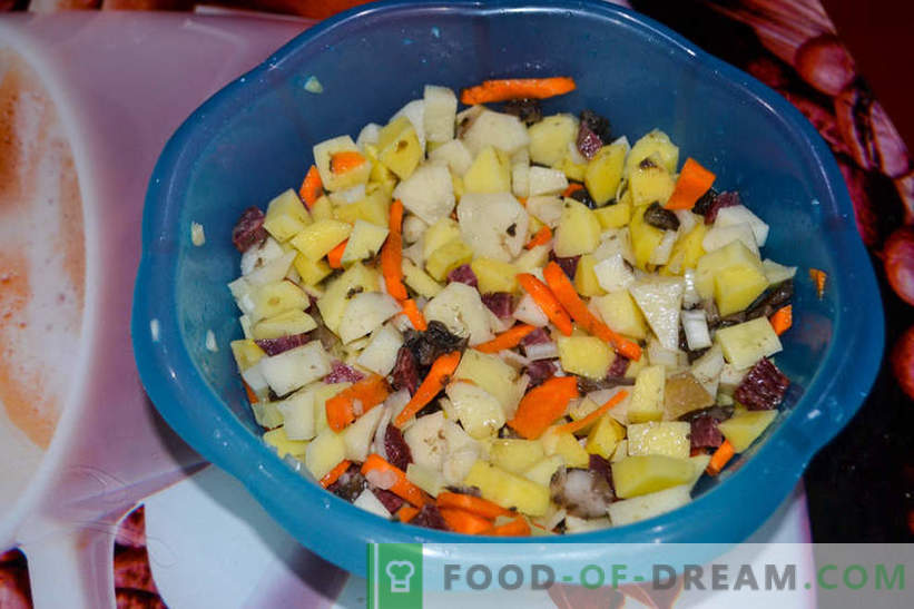 Asado en ollas: papas con champiñones y salchicha ahumada, deliciosa receta para los huéspedes