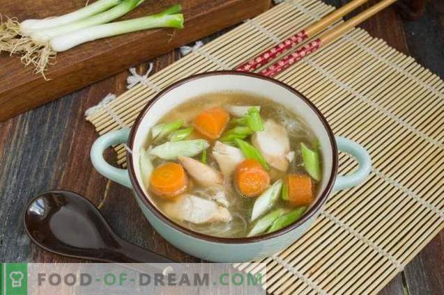 Кинеска пилешка супа со Фунхоза