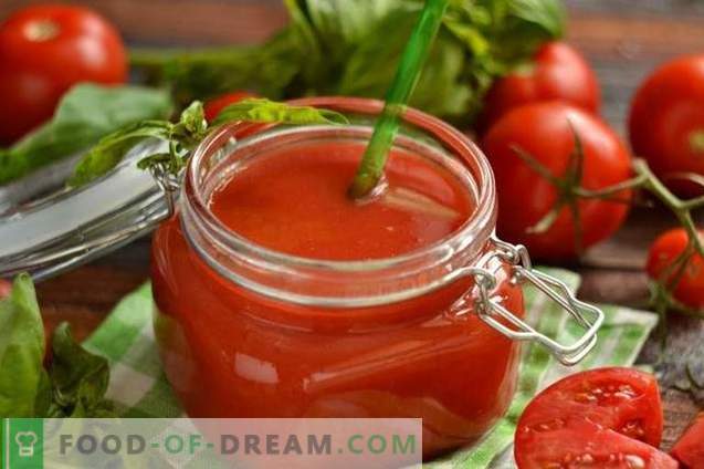 Домашен сок од домати во мешалка