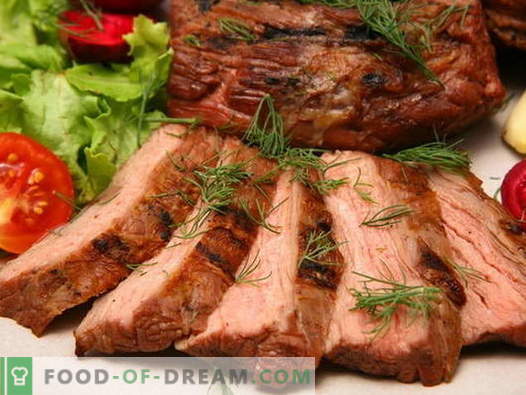Месо печено во рерната - најдобрите рецепти. Како правилно и вкусно да готви месо во рерната.
