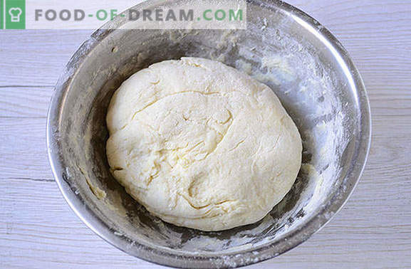 Наједноставниот хачапури на кефир со варење во тава. Фото-рецепт на авторот на хачапури за готвење во тава со маснотии