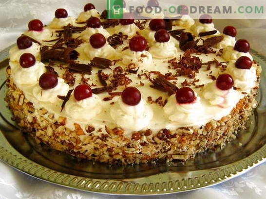 Ние го подготвуваме тортата дома за нашиот роденден (фото)! Рецепти за различни домашни колачи со роденден со слики