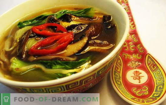 Kinesisk soppa - på väg till östra visdom. Recept av kinesiska soppor med nudlar, ris, skaldjur, tomater, funchoza och fisk