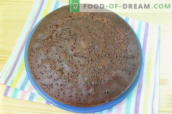 Торта во бавен шпорет - деликатна десерт: рецепт со слика. Чекор по чекор опис на торта за готвење во бавен шпорет: торта од чоколадна сунѓер