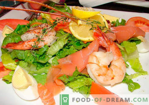 Салата со ракчиња и лосос - вистинските рецепти. Брза и вкусна салата за готвење со ракчиња и лосос.