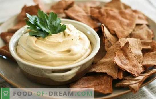 Ароматичен хумус: класичен еврејски рецепт. Гумиле за готвење според класичните рецепти од наут и сусам, зеленчук
