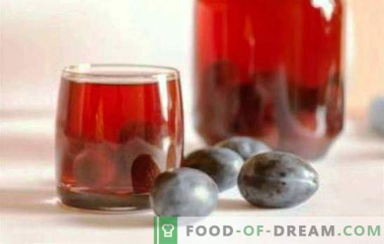 Компот на сливи и грозје е здрав пијалок во текот на целата година. Мирисна компот на сливи и грозје не се случува многу