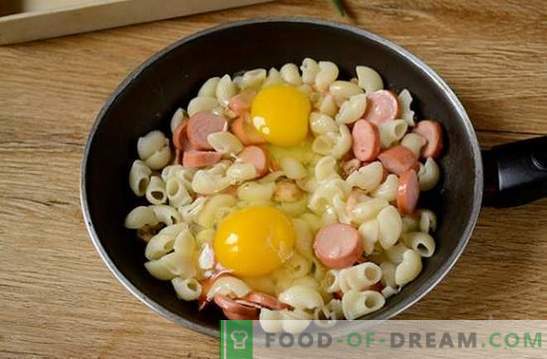 Тестенини со јајца, колбаси и печурки: брзо решение за проблемот со појадок или вечера. Фото рецепт: готвење тестенини со печурки и колбаси чекор по чекор