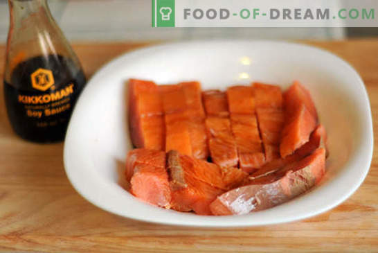 Пинк лосос со моркови и кромид - тоа е лесно! Чекор-по-чекор фото-рецепт, инструкции за готвење розова лосос со моркови и кромид