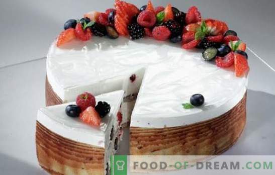 Бери торта со урда, желе, протеин крем. Тајните на вкусното бери торта направени од сунѓерска торта и тесто од кромид